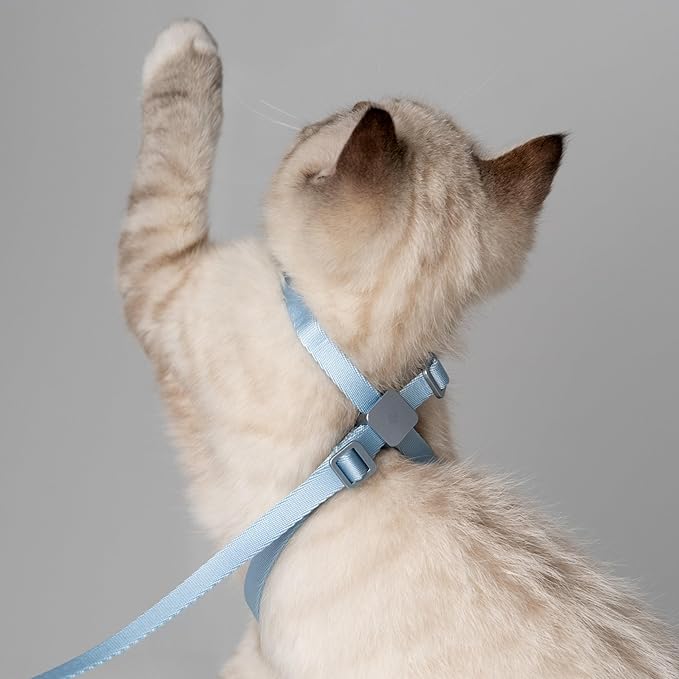 Cat Harness and Leash 2-in-1, Escape Proof Anti-Chocking Harness Adjustable Lighweight Leash for Walking Outoor Training for Kitten Small Large Cats Puppy, US IDA Bronze Award (Linen)