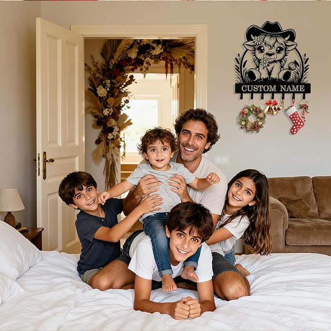 Personalized Key Holder Wall Mount, Custom Metal Highland Cow Keys Holder for Wall with Name, Wall Key Hanger Rack with Hooks for Entryway, Front Door, Living Room, Kitchen, Bathroom, Garden