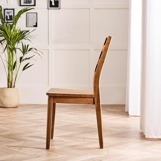 Furniturebox UK Solid Wood Table - Lynton Wooden Dining Table - Modern Take on Traditional Classic Farmhouse Dining Furniture - Retro Solid Rubberwood (2 Dining Chairs Only)