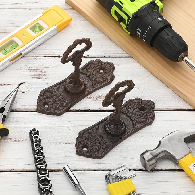 2 Pack Decorative Vintage Cast Iron Wall Hooks Vintage Key Wall Holder for Hanging Coats Key Bags Hats Towels Hanger Rustic Farmhouse Decor