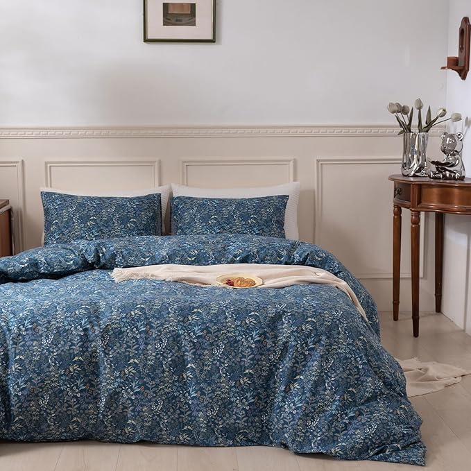 EAVD Vintage Style Garden Blue Floral Comforter Set Queen Fluffy Microfiber Floral Botanical Bedding Set 1 Queen Comforter with 2 Pillowcases Reversible Cottagecore Comforter Set for All-Season