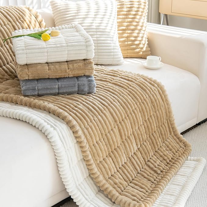 Mivnue Pet Couch Cover, Couch Covers for Dogs, Washable Dog Sofa Covers Couch Protector, Fuzzy Non Slip Couch Slipcover Pet Friendly