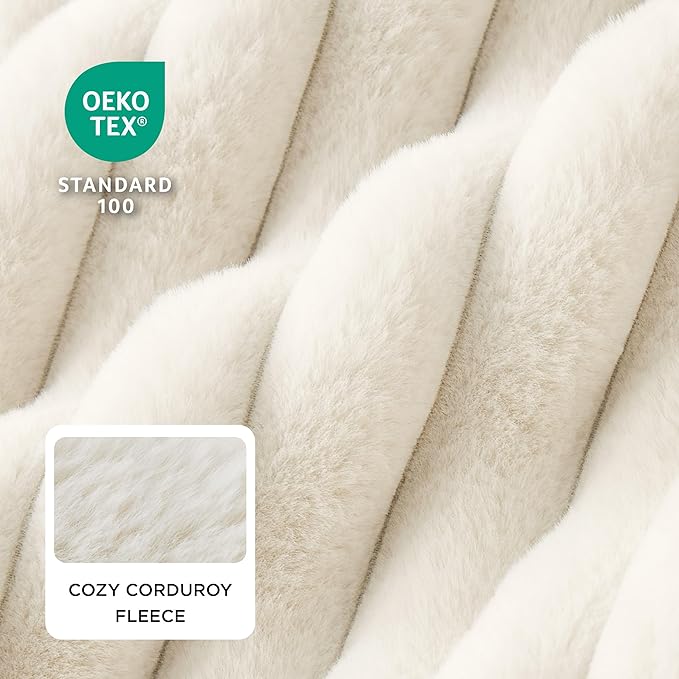 Bedsure Cute Dog Bed for Small Medium Dogs - Washable Furry Puppy Beds, Rectangle Orthopedic Corduroy Fleece Pet Beds with Removable Zipper Cover, 25x21x7inches, Cream