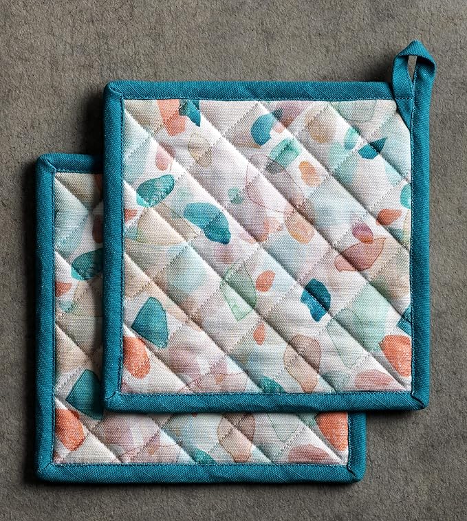 Maison d' Hermine Pot Holders Set 100% Cotton Heat Resistant Potholders 8" x 8" Hot Pads with Loop BBQ, Cooking, Baking, Grilling, Kitchen, Handling Hot Pans Spring/Summer (Pack of 2, Summer Picnic)