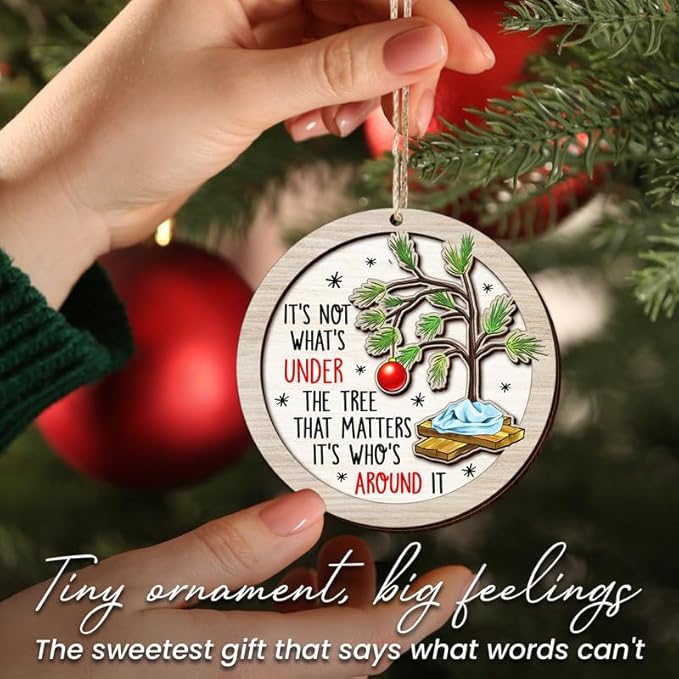 Christmas Family Ornament Gifts for Women Men - Wooden Christmas Ornaments 2025 for Tree Decorations - Family Ornaments for Mom Dad Grandma Grandpa, Gifts for Sister Brother Husband Wife Friend