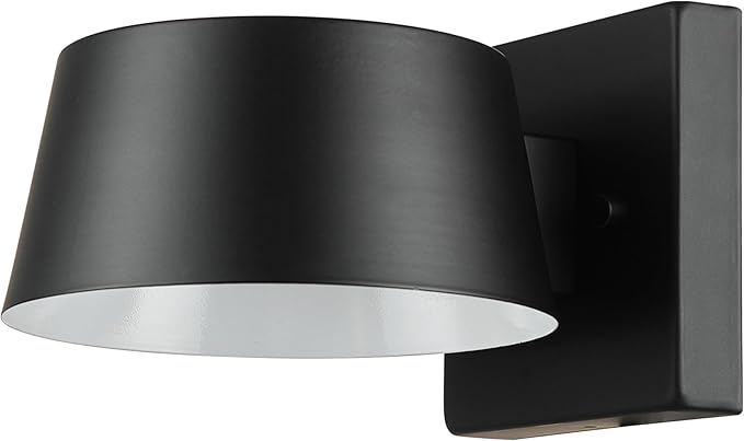 GLOBE Electric 44782 LED Integrated Outdoor Wall Sconce, Matte Black, 8W, 650 Lumens, 2700 Kelvin, Back Porch Lights, Front Patio, Garage Fixture, Exterior Lighting for House