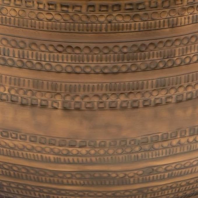 Modern Round Aluminum Hammered Embossed Texturing Metal Drum Coffee Table, Hand-Stamped Iron, Boho Accent Cylinder Drum Coffee Table, Cocktail Table, for The Living Room and Bedroom, Brass