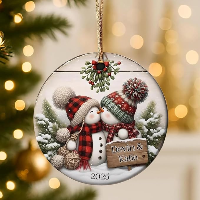 NAZENTI Personalized Snowman Couple Ornament 2025, Custom Glass Christmas Ornaments with Names, Snowman Lovers Holiday Decoration, Romantic Gift for Couples Newlyweds Keepsake 05