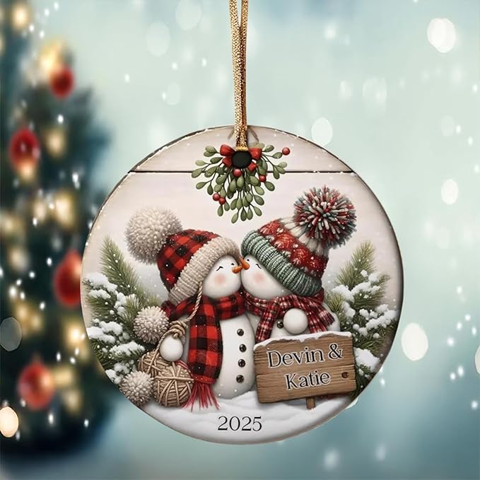 NAZENTI Personalized Snowman Couple Ornament 2025, Custom Glass Christmas Ornaments with Names, Snowman Lovers Holiday Decoration, Romantic Gift for Couples Newlyweds Keepsake 05