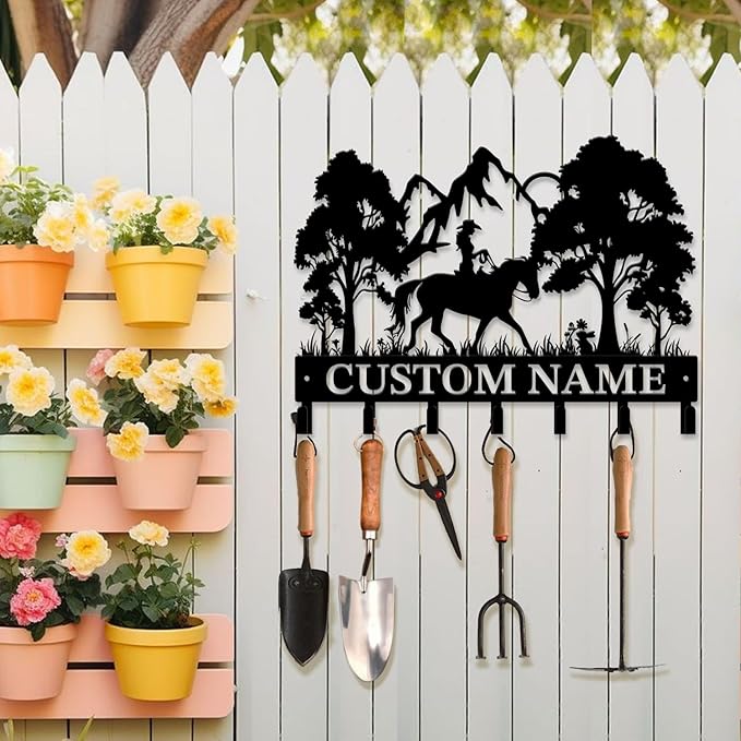 Custom Horse Key Hook - Personalized Forged Iron Wall Keys Holder with Equestrian Design, Black Metal Home Decor for Horse Theme Lovers (Style A)