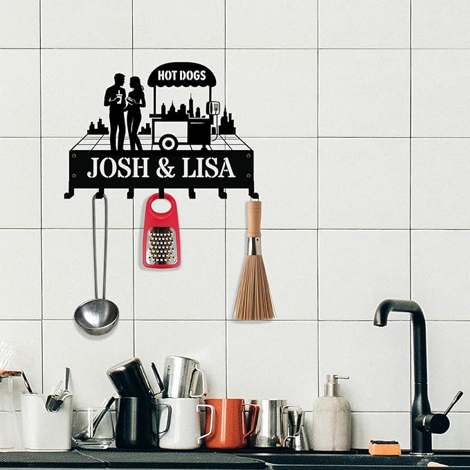 NIWAHO Personalized Key Holder with Couple or Family Name – Custom Metal Wall Mount Keys Hanger Rack with Hooks for Entryway, Front Door, Hallway, Kitchen Decor, Perfect Housewarming Gift