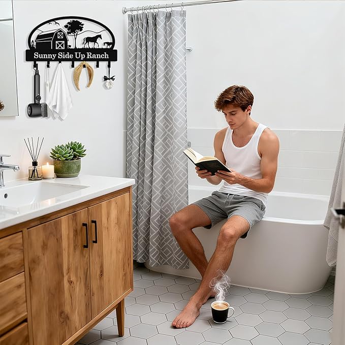 Personalized Deer Forest Key Holder Wall Mount, Custom Metal Key Holder for Wall with Name, Custom Keys Rack Hanger with Hooks for Entryway, Front Door, Hallway, Living Room, Kitchen