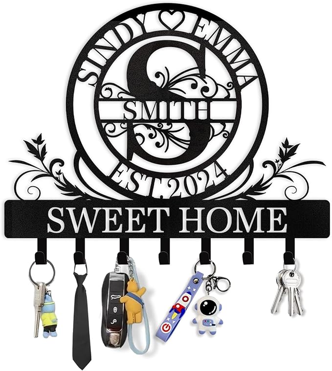 Personalized Key Holder for Wall - Custom Family Name Metal Wall Key Hanger, Key Hooks with Monogram Design, Anniversary Couple Gifts, Key Rack Holder Wall Mount for Living Room, Bedroom