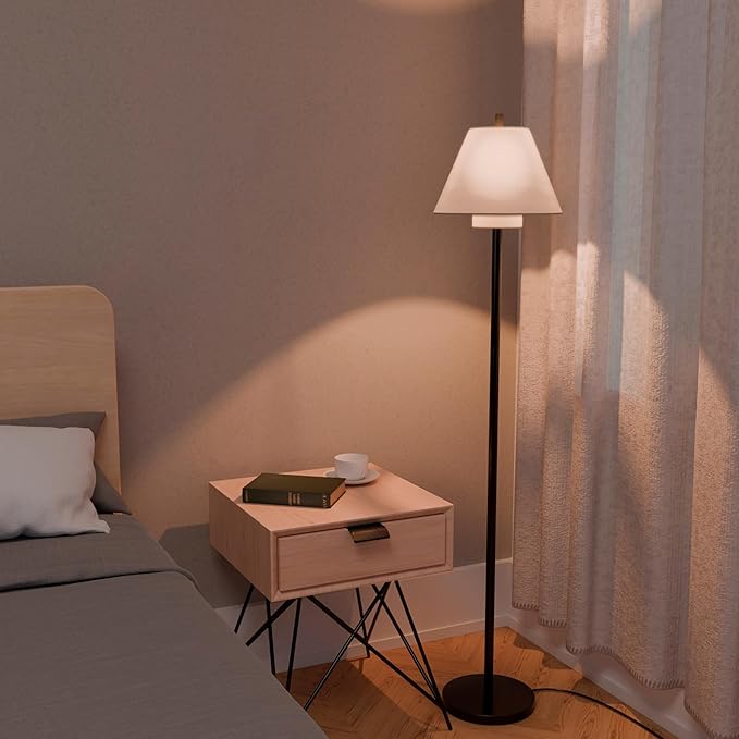 GLOBE Electric 61000170 62" Floor Lamp, Matte Black, White Fabric Double Shade, On/Off Rotary Switch on Socket, 5-Foot Black Cord, 1-Light, 60W E26/Medium Base Bulb