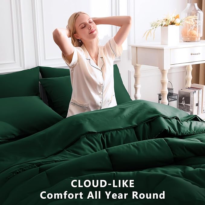 CozyLux Full Size Comforter Sets Emerald Green, 7 Pieces Bed in a Bag, Green Comforter Full Size, All Season Bedding Sets with Stitch Quilted Comforter, Flat Sheet, Fitted Sheet, Pillowcases