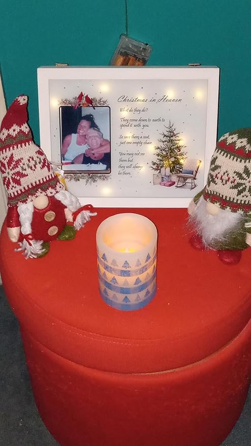 2PCS 9.5 Inch Christmas Gnome Plush Decorations, Handmade Scandinavian Tomte Elf Figurines with Gift, Nordic Xmas Gnome Ornaments for Holiday Home Table Office Decor