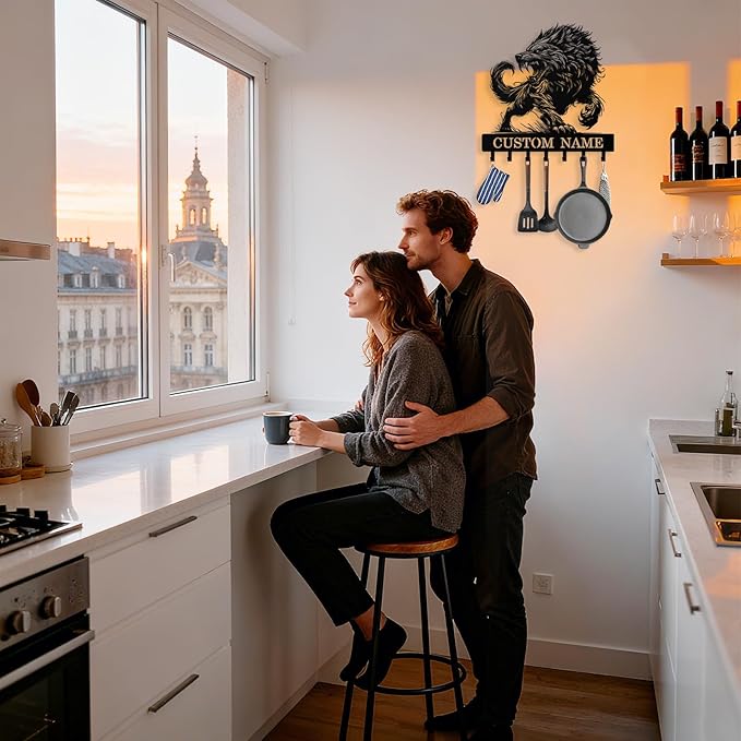 Personalized Wolf Key Holder Wall Mount, Custom Metal Keys Hanger for Wall with Name, Custom Key Rack Holder with Hooks for Home, Entryway, Front Door, Living Room, Kitchen, Bathroom