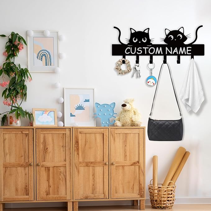 Personalized Metal Key Holder for Wall, Cat Key Holder Wall Mount, Custom Name Cat Coat Key Rack with Hook, Key Hanger Gifts for Cat Lovers, Cute Key Holder Organizer for Entryway Bedroom Decor