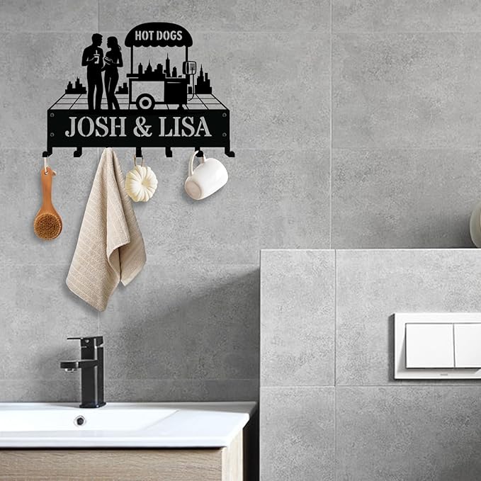 NIWAHO Personalized Key Holder with Couple or Family Name – Custom Metal Wall Mount Keys Hanger Rack with Hooks for Entryway, Front Door, Hallway, Kitchen Decor, Perfect Housewarming Gift