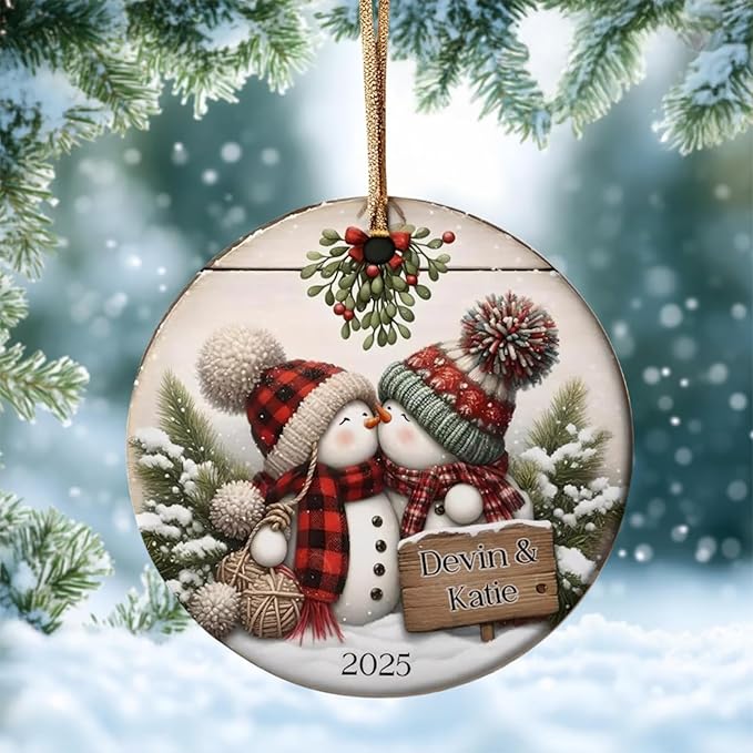 NAZENTI Personalized Snowman Couple Ornament 2025, Custom Glass Christmas Ornaments with Names, Snowman Lovers Holiday Decoration, Romantic Gift for Couples Newlyweds Keepsake 05