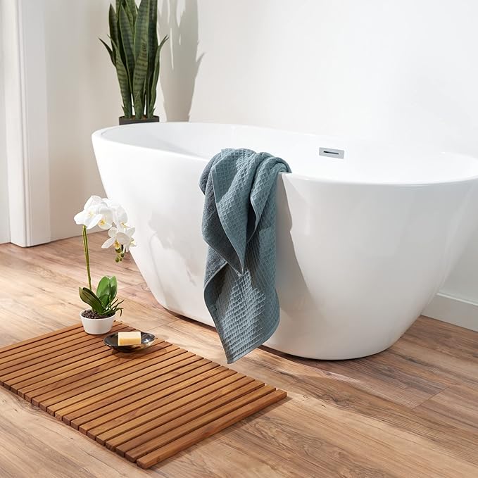 UCHINO Waffle Twist Cotton Weave Bath Towel for Bathroom Lightweight Absorbent Quick Dry Honeycomb Texture Solid Terry Loop Reverse 30" x 60", 1 Bath Towel, Eucalyptus