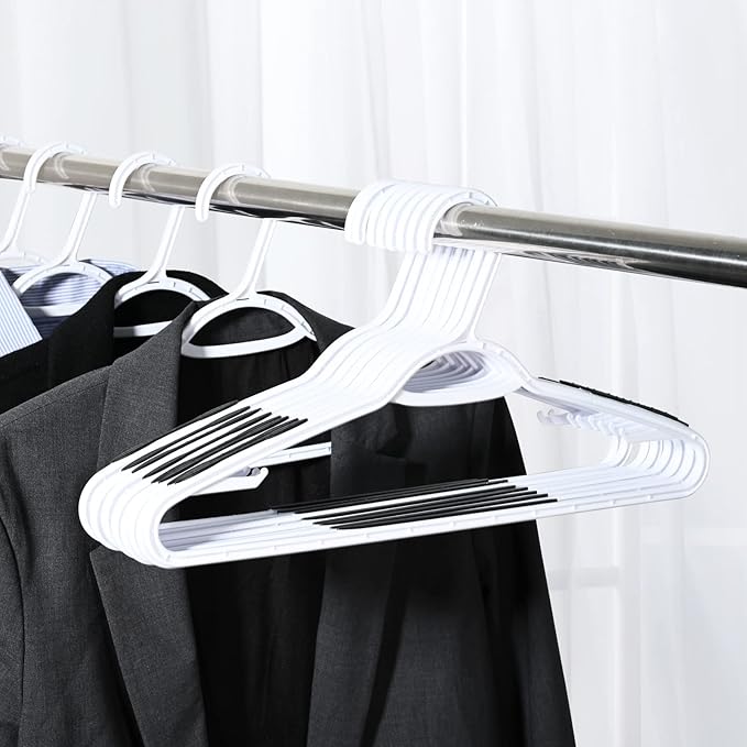 30 Pack Bendable Plastic Hangers Light-Weight Non-Slip Clothes/Suit Hangers(Black)