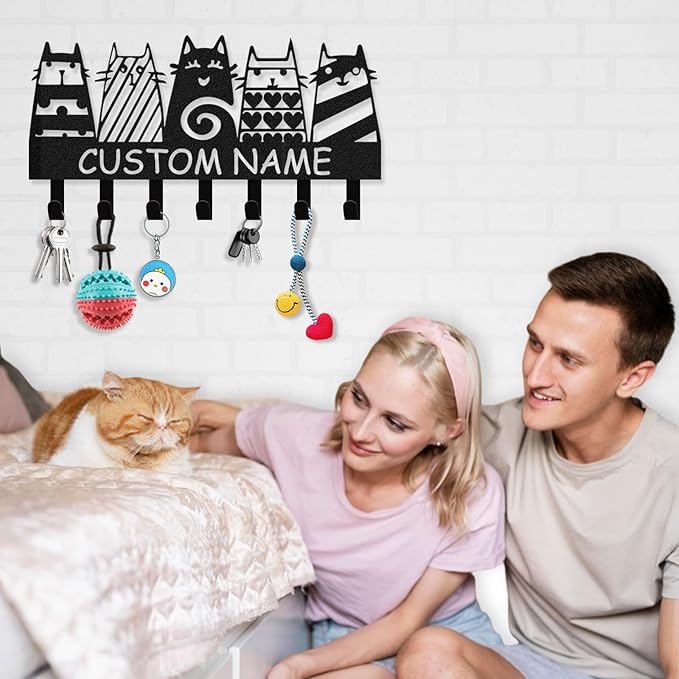 Dyoart Personalized Key Holder Wall Mount - Custom Name Cat Key Holder for Wall, Black Pet Wall Art Decor, Housewarming Gifts, Key Rack Coat Rack Organizer for Storage, Living Room, Hallway