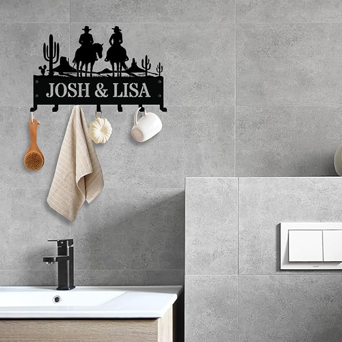 NIWAHO Personalized Cowboy Couple Key Holder – Western Style Custom Metal Wall Sign with Hooks, Horseback Riding Design for Rustic Entryway or Cabin Decor