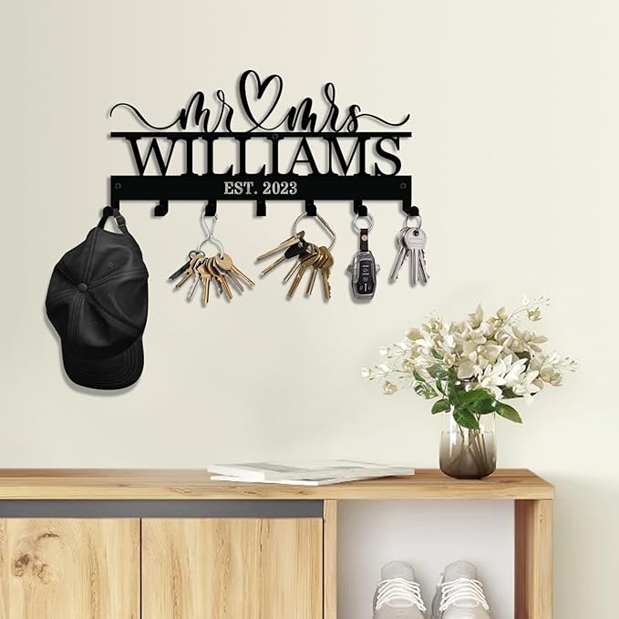 Custom Metal Key Holder for Wall – Personalized Couples Name Key Rack with 7 Hooks for Entryway, Front Door, Kitchen, Bathroom, Living Room, Bedroom, Mr and Mrs Gift