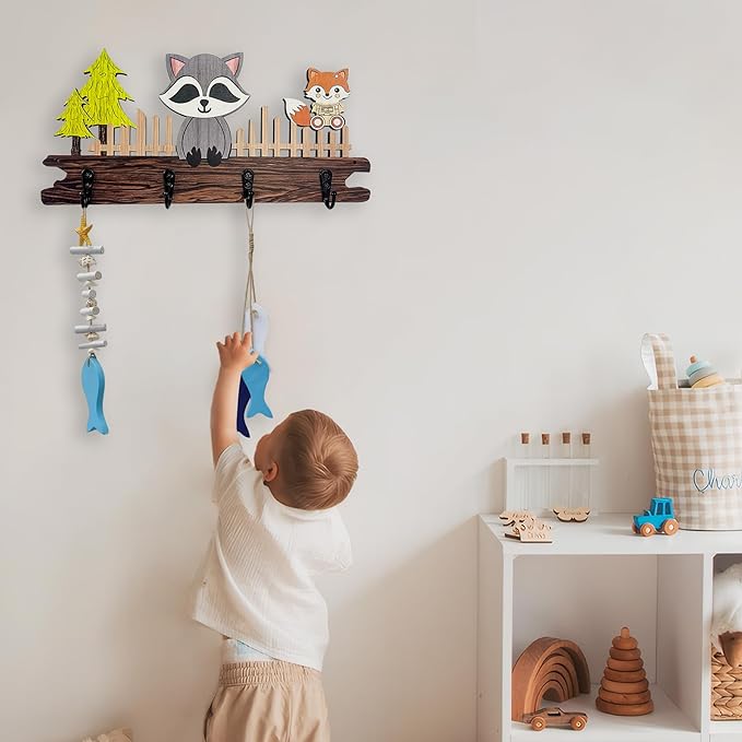 Dog Leash Holder for Wall Mount, Farmhouse Wooden Dog Claw Hooks, Paws Key Rack Accessories for Rustic Home Decor (Raccoon)