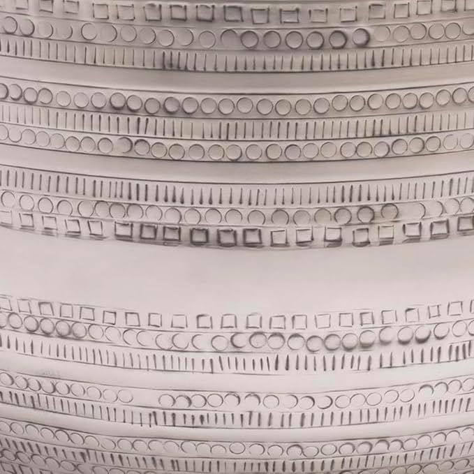 Modern Round Aluminum Hammered Embossed Texturing Metal End Table, Hand-Stamped Iron, Boho Accent Side Table, Drum Shaped, for The Living Room and Bedroom, Silver