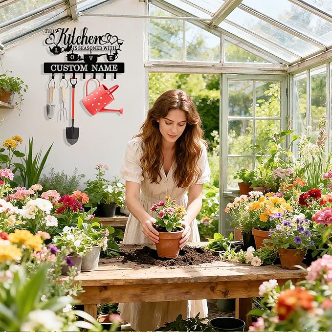 Personalized Key Holder Wall Mount, Custom Kitchen Theme Metal Keys Holder for Wall with Name, Wall Key Hanger Rack with Hooks for Entryway, Front Door, Living Room, Kitchen, Bathroom, Garden