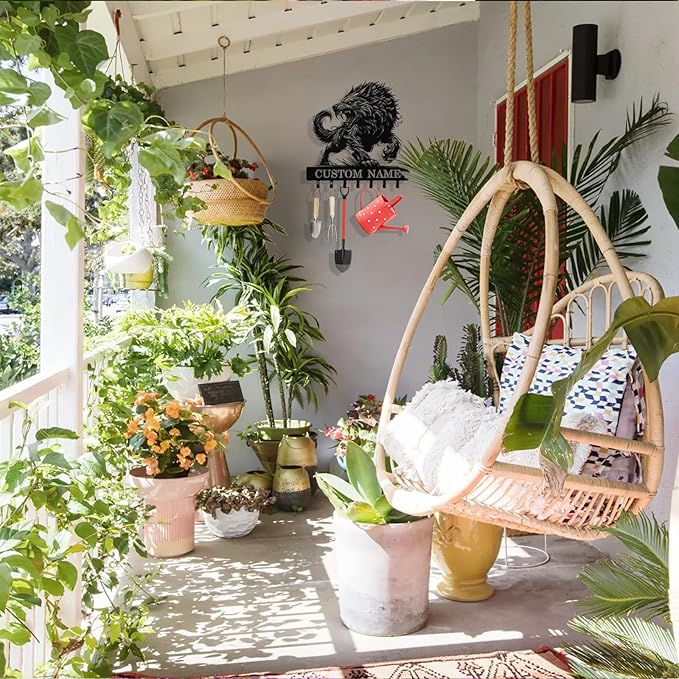 Personalized Wolf Key Holder Wall Mount, Custom Metal Keys Hanger for Wall with Name, Custom Key Rack Holder with Hooks for Home, Entryway, Front Door, Living Room, Kitchen, Bathroom