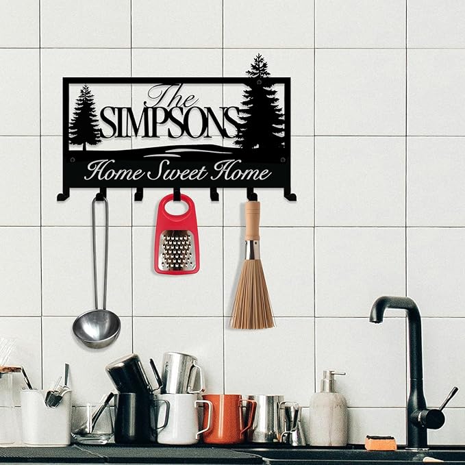 NIWAHO Personalized Family Name Metal Wall Sign with Hooks – Tree Key Rack Holder Wall Mount Customized Name for Entryway, Mudroom, Kitchen, or Cabin Decor