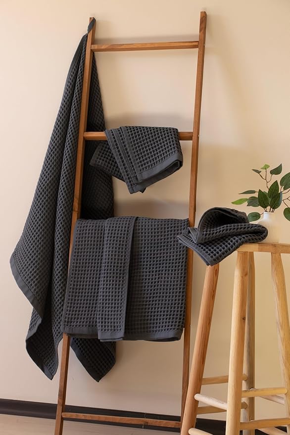 Püskül - Luxury Waffle Towel Set for Bathroom 4 Pieces Anthracite, Premium Quality Organic 100% Turkish Cotton 2 Hand and 2 Bath Towels, Quick Dry Thin Waffle Towels, Made in Turkiye (anthracithe)