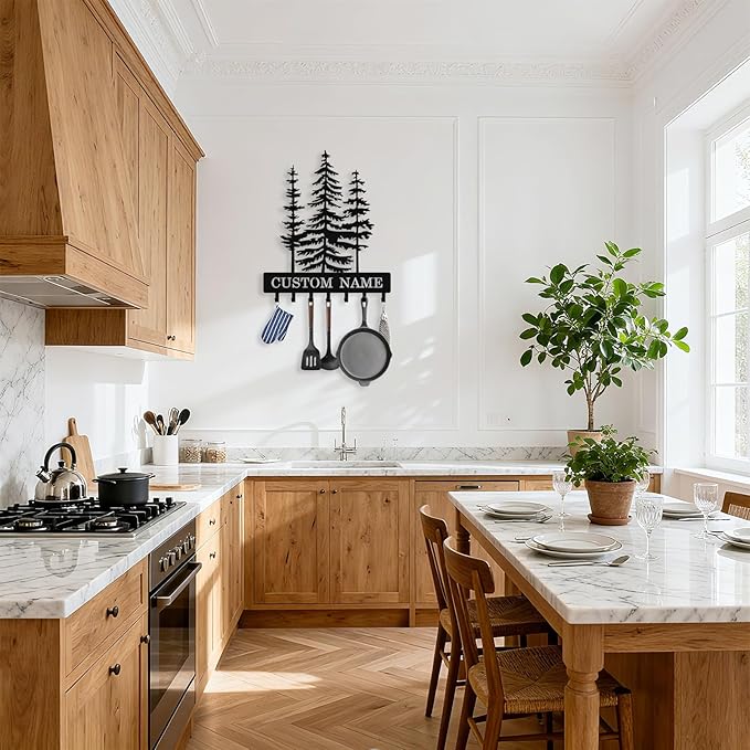 Personalized Key Holder Wall Mount, Custom Metal Pine Tree Keys Holder for Wall with Name, Wall Key Hanger Rack with Hooks for Entryway, Front Door, Living Room, Kitchen, Bathroom, Garden