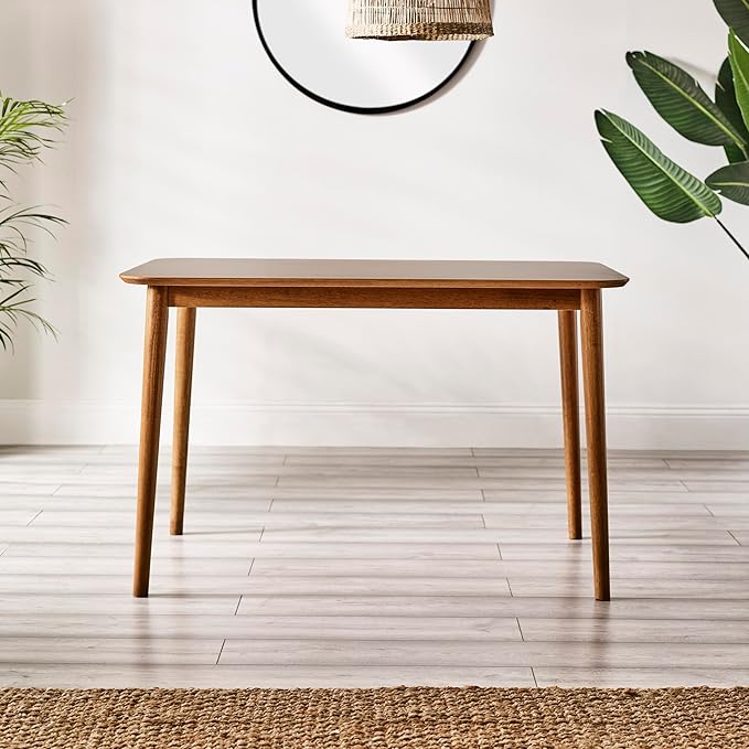 Furniturebox UK Solid Wood Table - Lynton Wooden Dining Table - Modern Take on Traditional Classic Farmhouse Dining Furniture - Retro Solid Rubberwood (4 Seat Table)