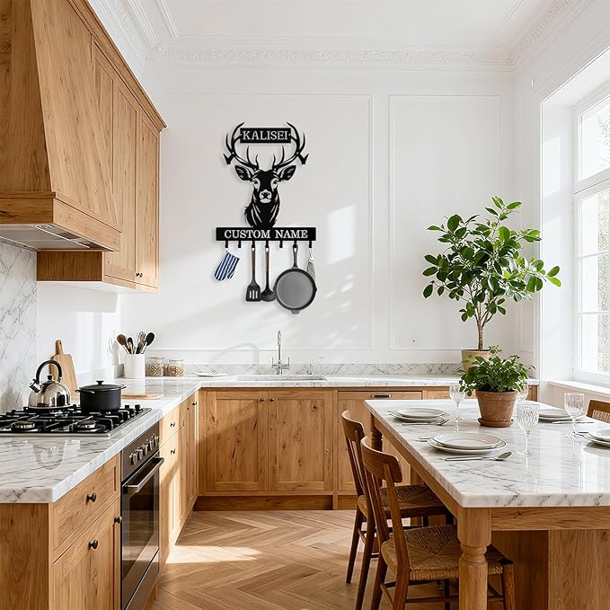 Personalized Deer Head Key Holder Wall Mount, Custom Metal Keys Hanger for Wall with Name, Custom Key Rack Holder with Hooks for Entryway, Front Door, Hallway, Living Room, Kitchen