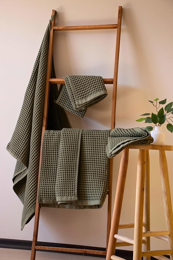 Püskül - Luxury Waffle Towel Set for Bathroom 4 Pieces Khakie Green, Premium Quality Organic 100% Turkish Cotton 2 Hand and 2 Bath Towels, Quick Dry Thin Waffle Towels, Made in Turkiye (Khaki Green)
