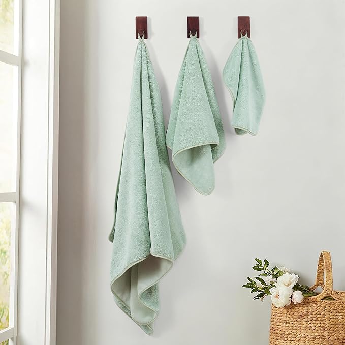 Ring Spun Terry Microfiber Bath Towel Set, 3 Piece, Oversize, Quick Dry, Lint Free, Includes Bath, face, and Hand Towels (Green)