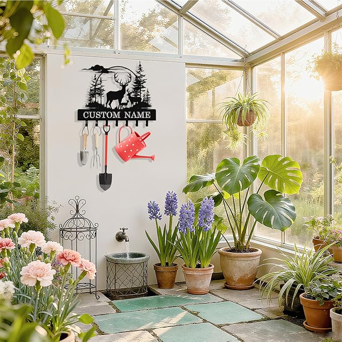 Personalized Key Holder Wall Mount, Custom Deer Metal Keys Holder for Wall with Name, Wall Key Hanger Rack with Hooks for Entryway, Front Door, Living Room, Kitchen, Bathroom, Garden