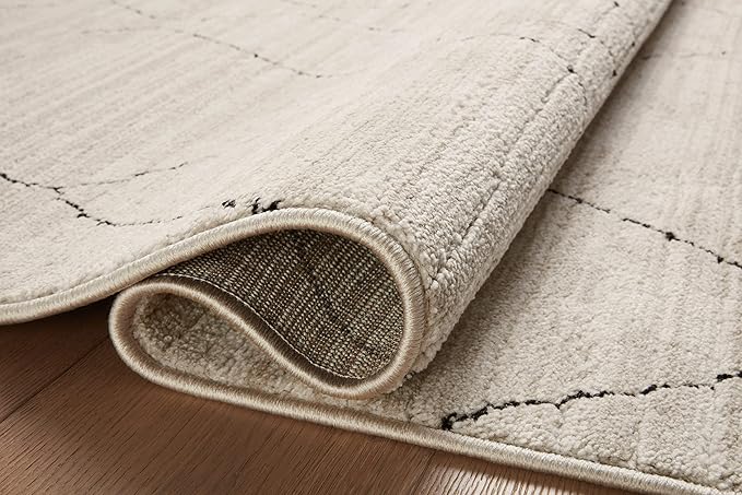 Loloi Darby Collection DAR-03 Sand/Charcoal 2'-7" x 12'-0" Runner Rug