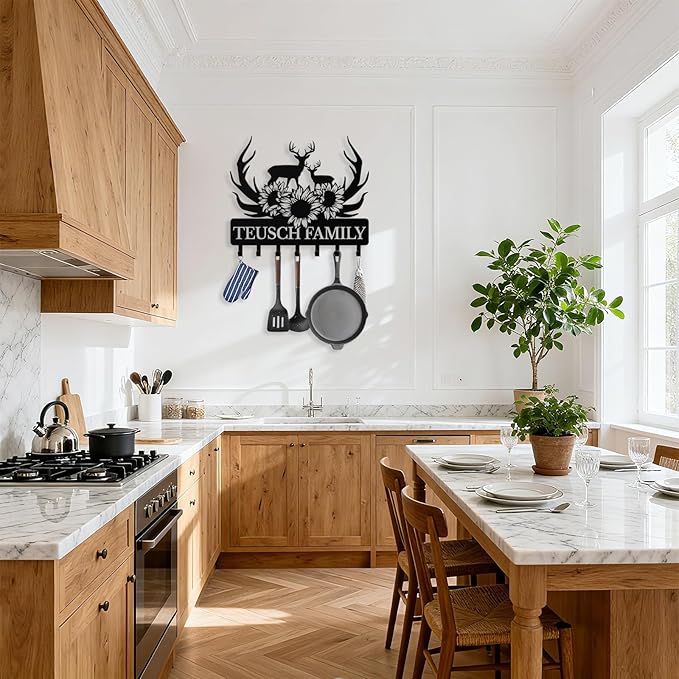 Personalized Deer Key Holder Wall Mount, Custom Metal Keys Hanger for Wall with Name, Custom Key Rack Holder with Hooks for Home, Entryway, Front Door, Living Room, Kitchen, Bathroom