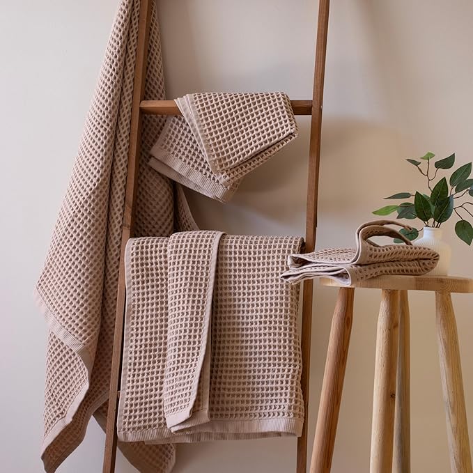 Püskül - Luxury Waffle Towel Set for Bathroom 4 Pieces Beige, Premium Quality Organic 100% Turkish Cotton 2 Hand and 2 Bath Towels Sets, Quick Dry Thin Waffle Towels, Made in Turkiye (Beige)