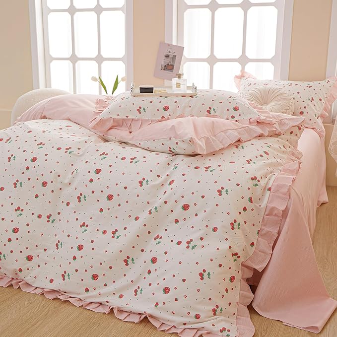 EAVD Kawaii Strawberry Comforter Set Twin XL White Fluffy Microfiber Fruit Strawberry Bedding Set for Girls Women Ruffled Cute Comforter Set 1 Twin XL Bed Comforter and 2 Pillowcases for All-Season