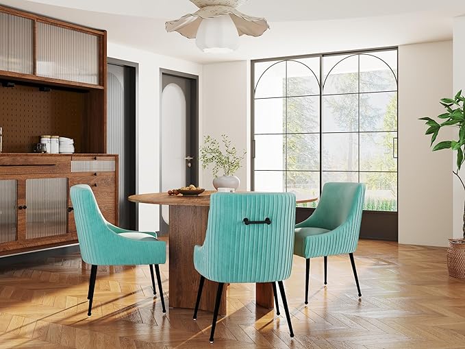 Velvet Dining Chairs Set of 2,Green Upholstered Living Room Chairs with Black Metal Legs, Modern Tufted Accent Chairs for Living Room, Study Room, Kitchen