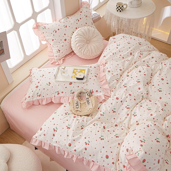 EAVD Kawaii Strawberry Comforter Set Twin XL White Fluffy Microfiber Fruit Strawberry Bedding Set for Girls Women Ruffled Cute Comforter Set 1 Twin XL Bed Comforter and 2 Pillowcases for All-Season