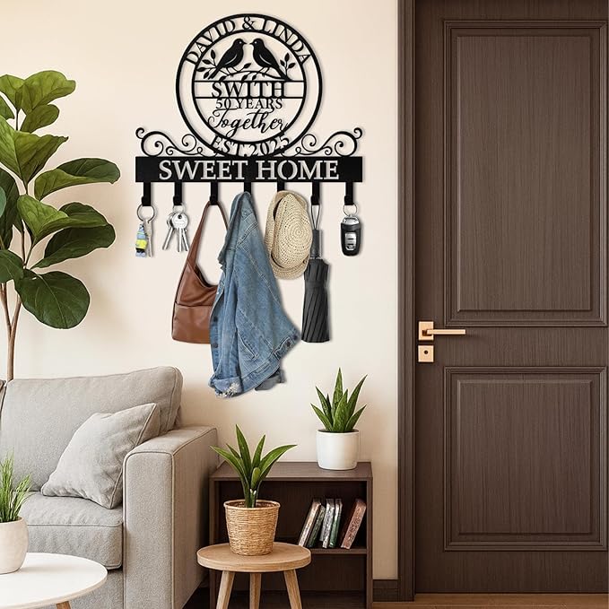 Personalized Metal Key Holder Wall Mount, Custom Last Name Key Holder for Wall, Home Decor, Decorative Key Rack Coat Hooks for Entryway Office Kitchen Doorway, Housewarming Gifts