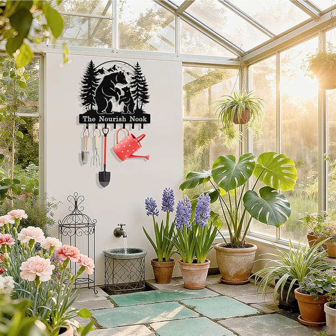 Personalized Bear Forest Key Holder Wall Mount, Custom Metal Key Holder for Wall with Name, Custom Keys Rack Hanger with Hooks for Entryway, Front Door, Hallway, Living Room, Kitchen