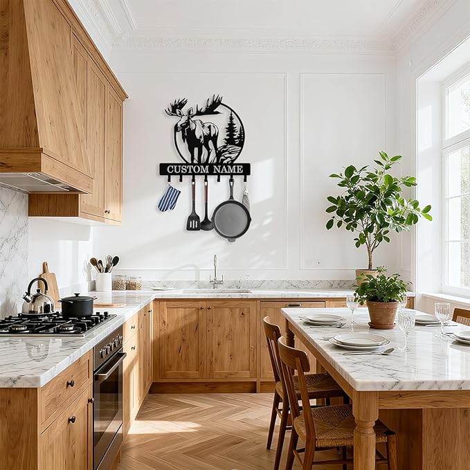 Personalized Deer Key Holder Wall Mount, Custom Metal Keys Hanger for Wall with Name, Custom Key Rack Holder with Hooks for Entryway, Front Door, Hallway, Living Room, Kitchen